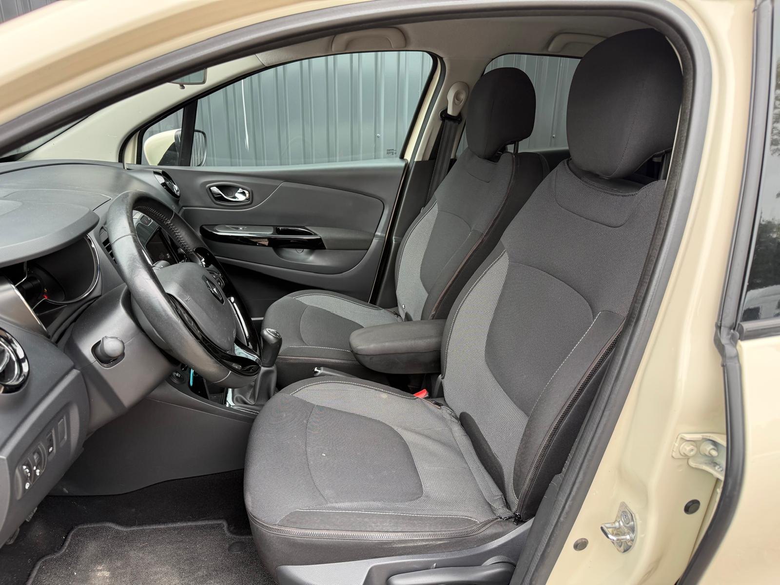 Renault Captur 0.9 TCe Dynamique 4