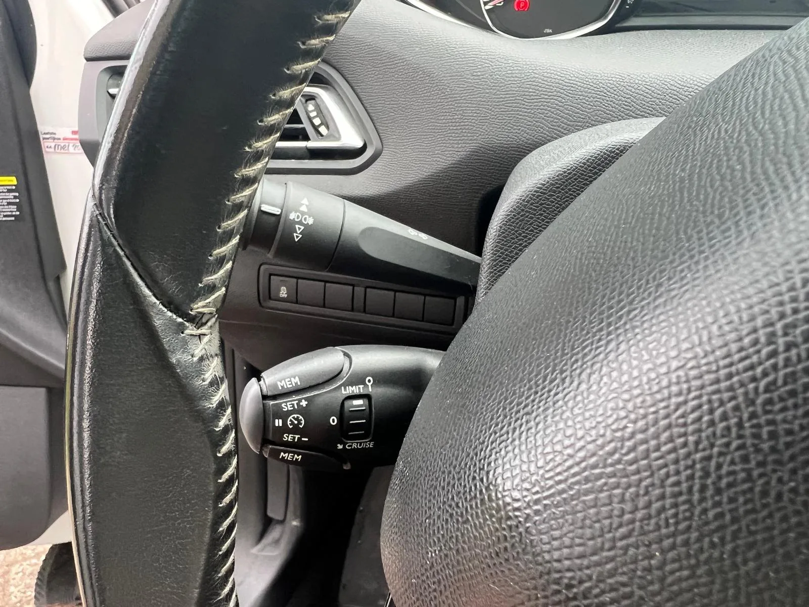 Peugeot 308 15